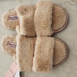 Juicy Couture Slippers